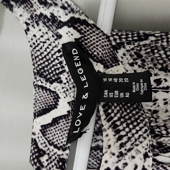 Love and legend jumpsuit - Picture 8 of 15